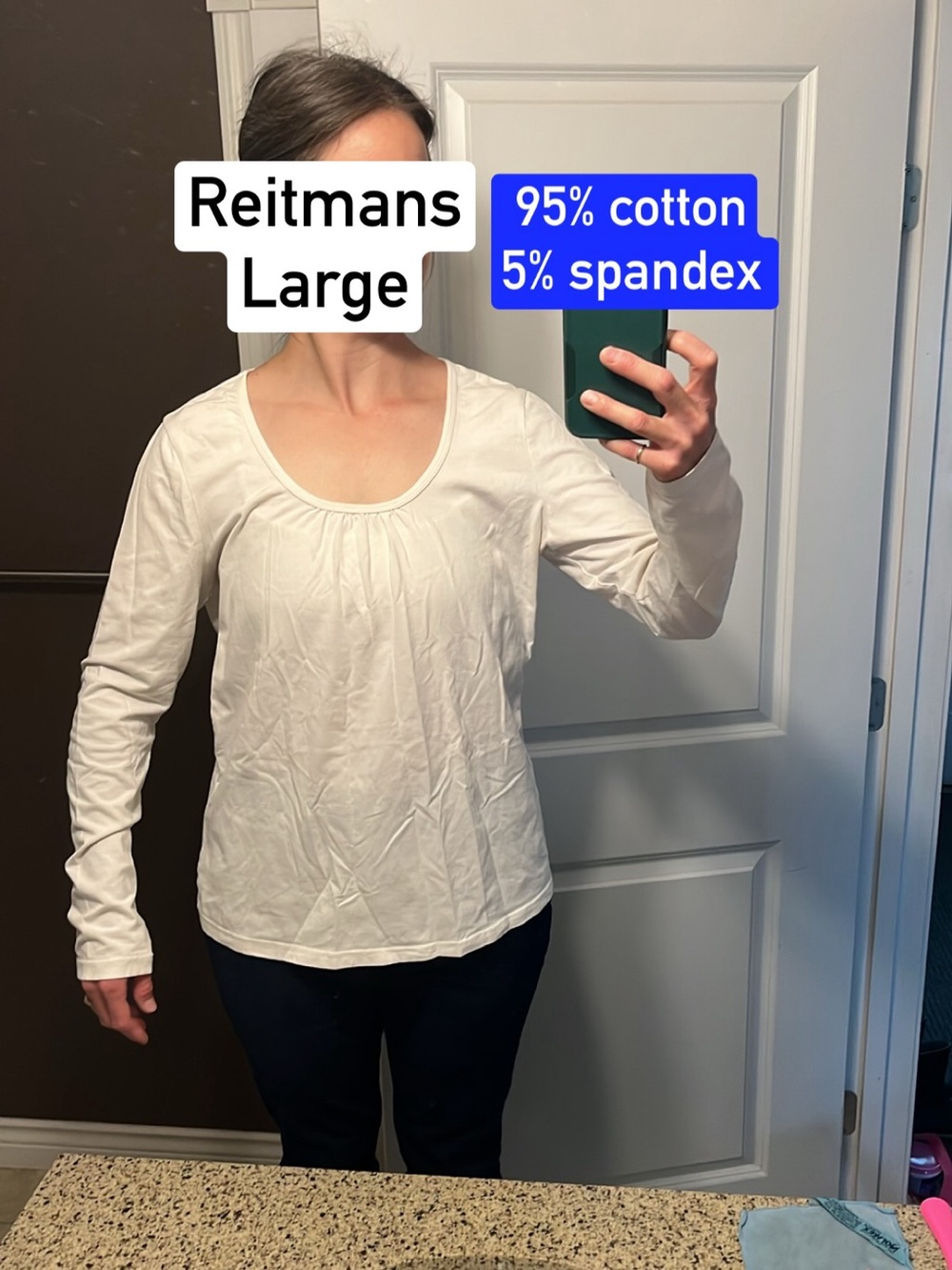 Reitmans white Cotton Women's Long-Sleeve Scoop Neck Top, gathered neckline. L.